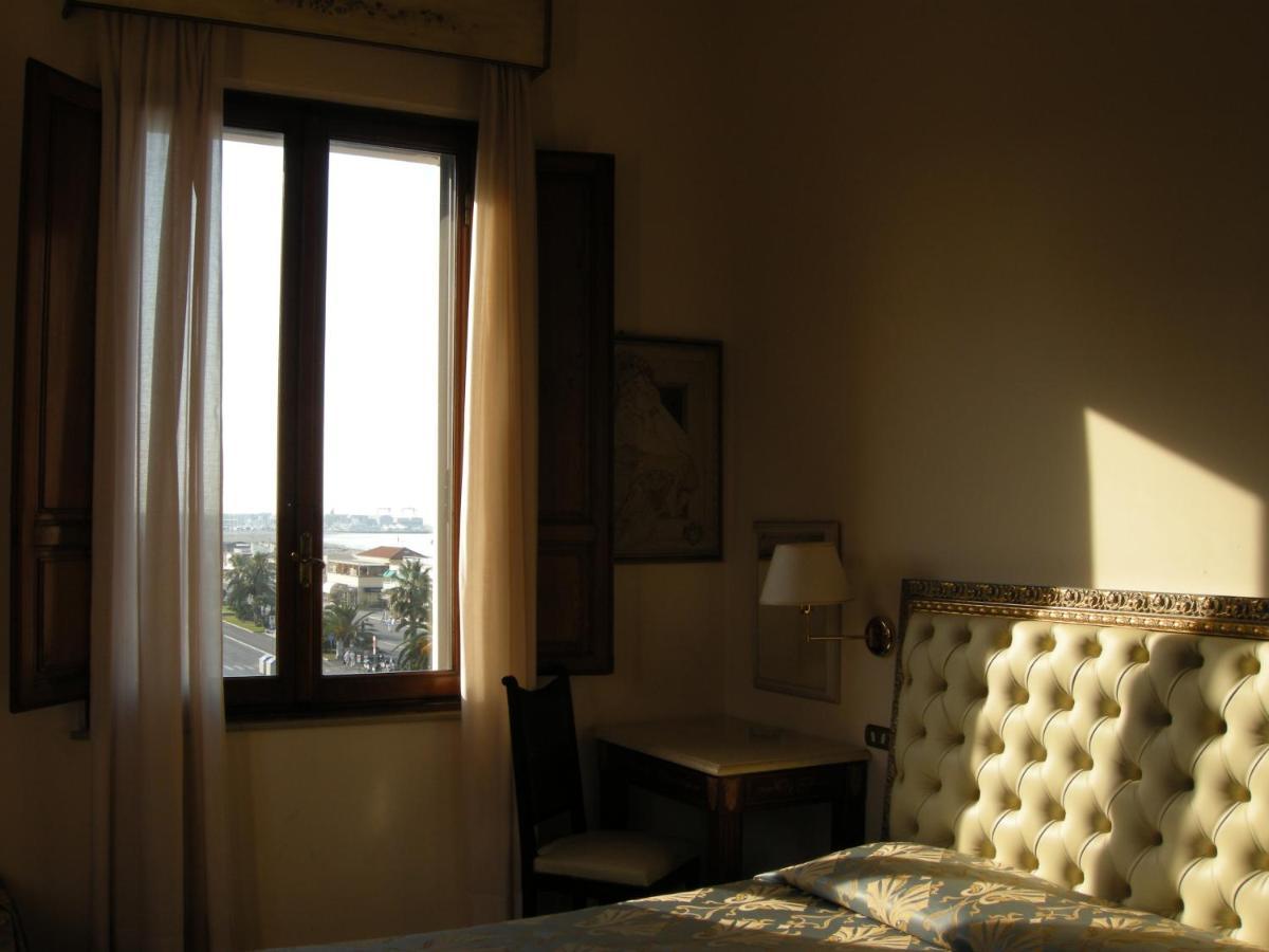 Villa Tina Hotel Viareggio Exterior foto