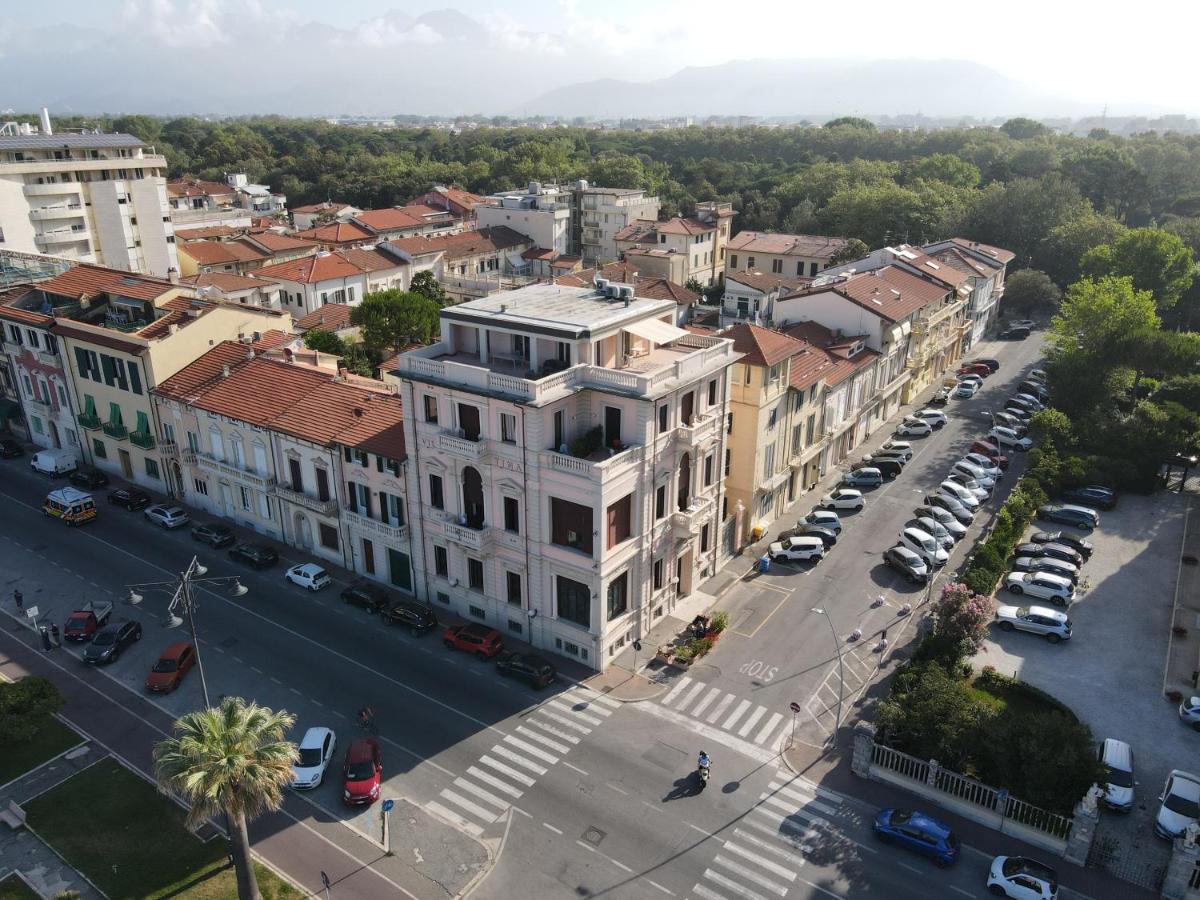 Villa Tina Hotel Viareggio Exterior foto