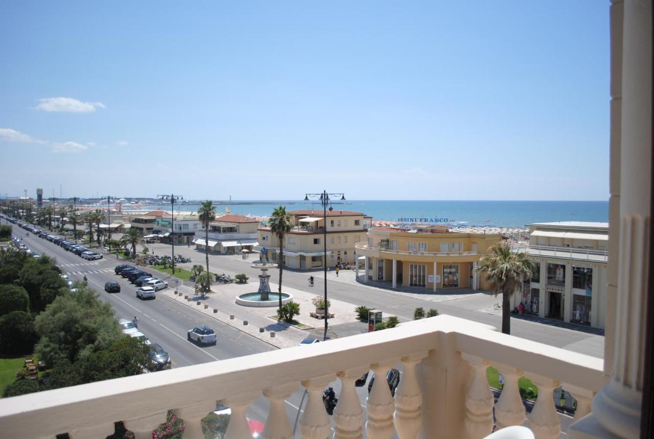Villa Tina Hotel Viareggio Exterior foto