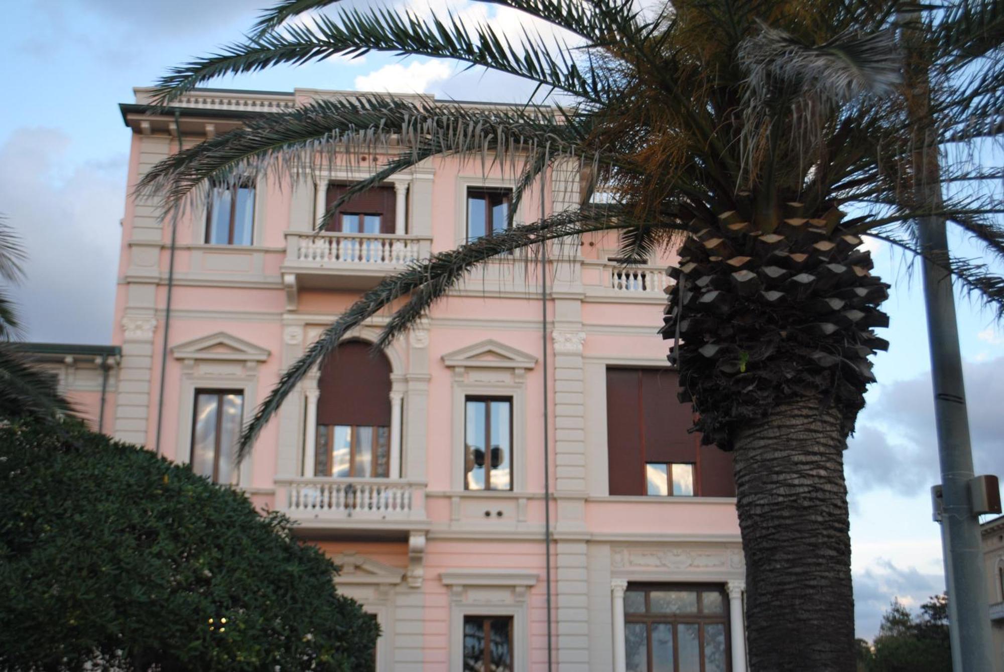 Villa Tina Hotel Viareggio Exterior foto